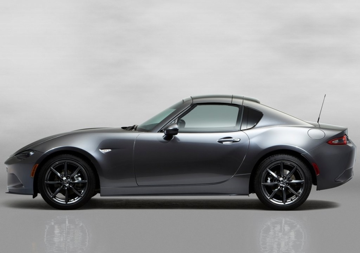 Mazda-MX-5 RF 2017 1024x768 wallpaper 04