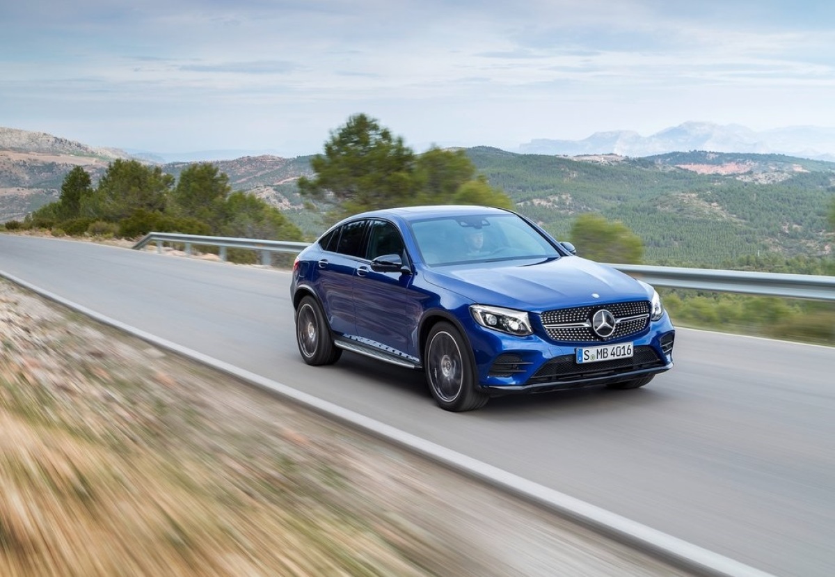 Mercedes-Benz-GLC Coupe 2017 1024x768 wallpaper 0a