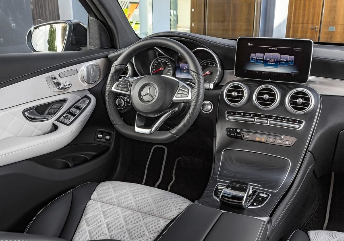 Mercedes-Benz-GLC Coupe 2017 1024x768 wallpaper 21