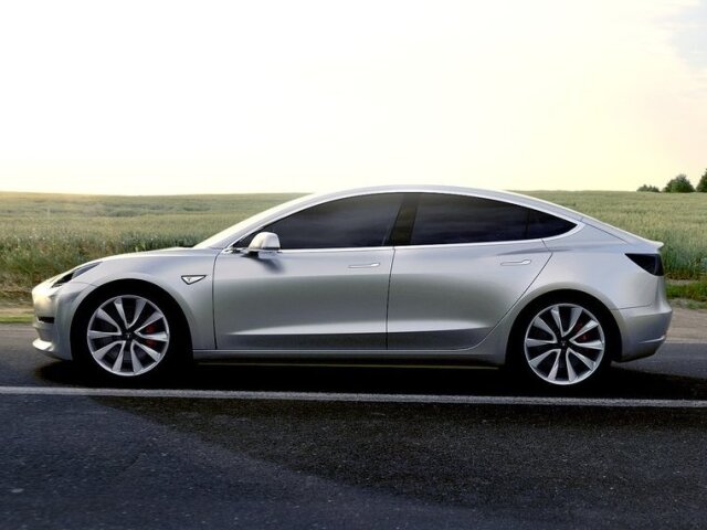 Tesla Model 3 - 2017
