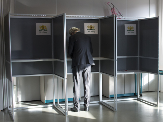 Holandsko, referendum, voľby, asociačná dohoda
