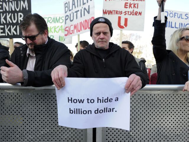 Panama Papers, dolár, protest, demonštrácia, Island