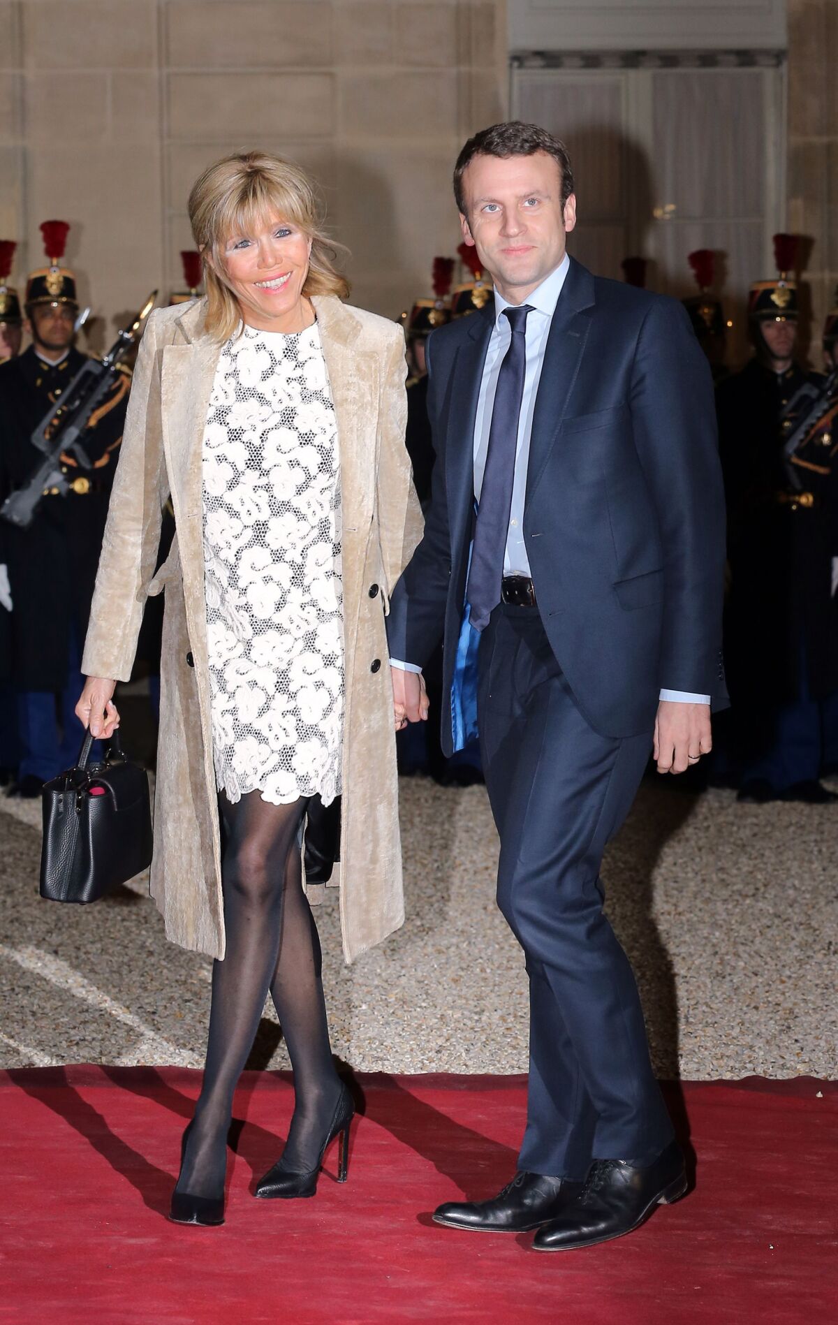 Emmanuel Macron, minister hospodárstva, Francúszko