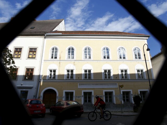 Braunau am Inn, Adolf Hitler