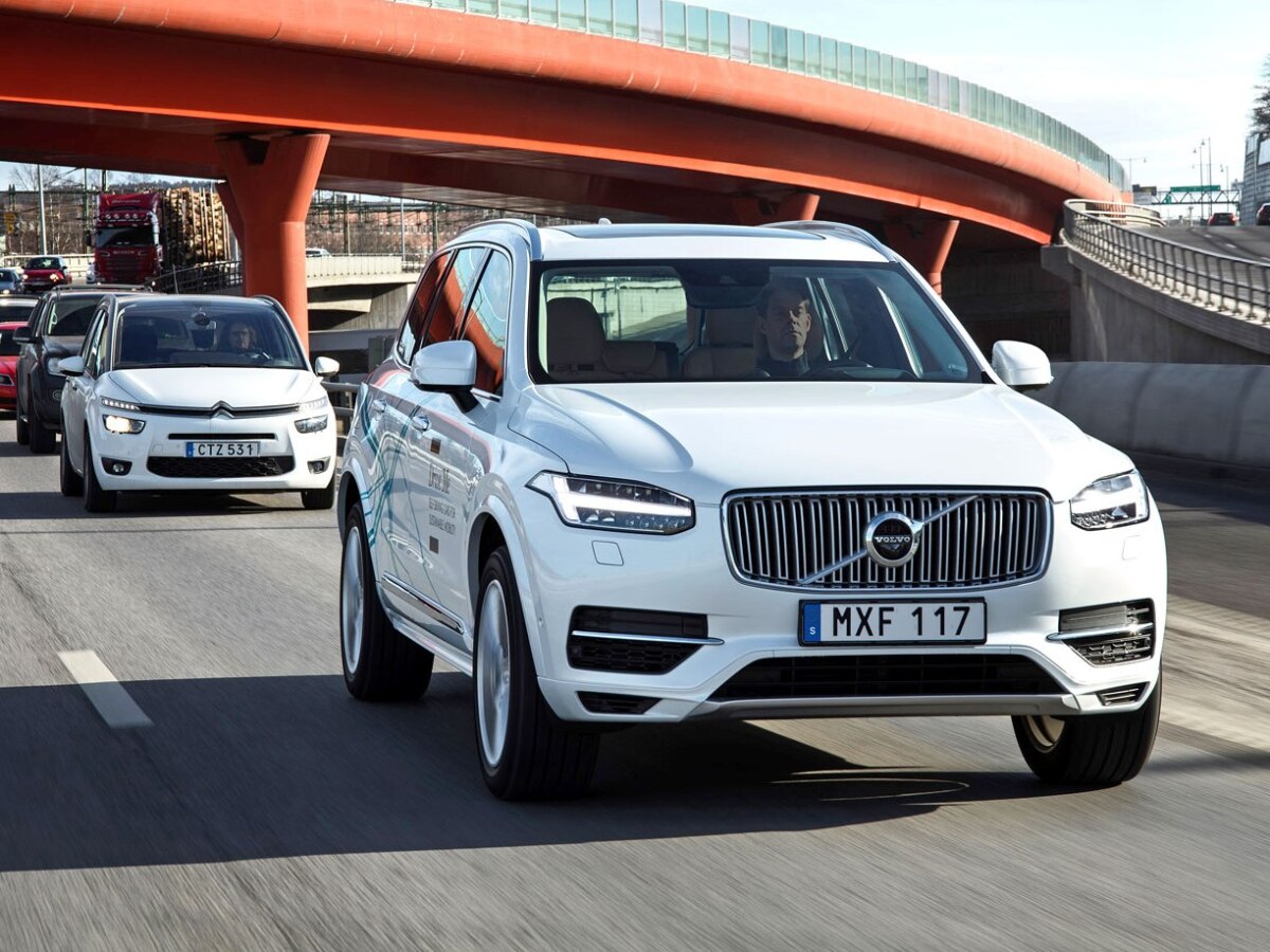 Volvo - autonómne riadenie