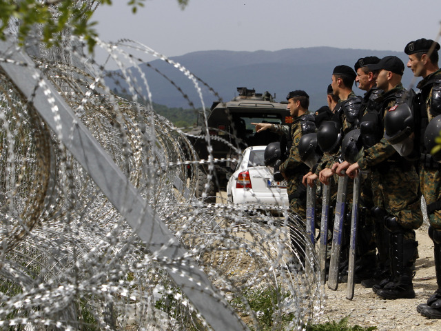 macedónsko, grécko, hranice, hraničný plot, utečenci, migranti,