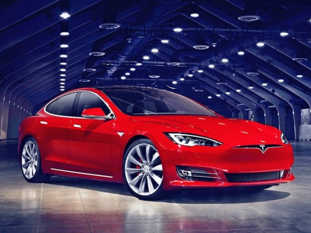 Tesla Model S - 2016