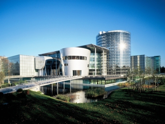 VW  Transparent Factory - Drážďany