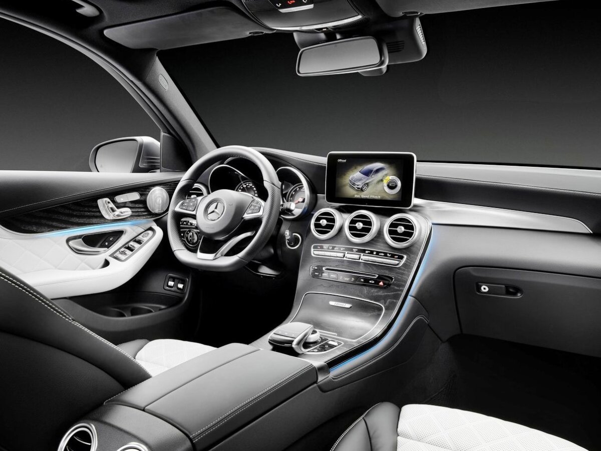 Mercedes-Benz GLC - 2016