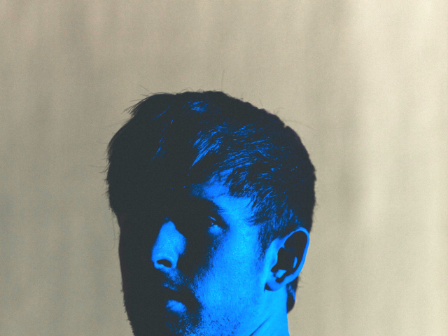 Britský hudobník James Blake.