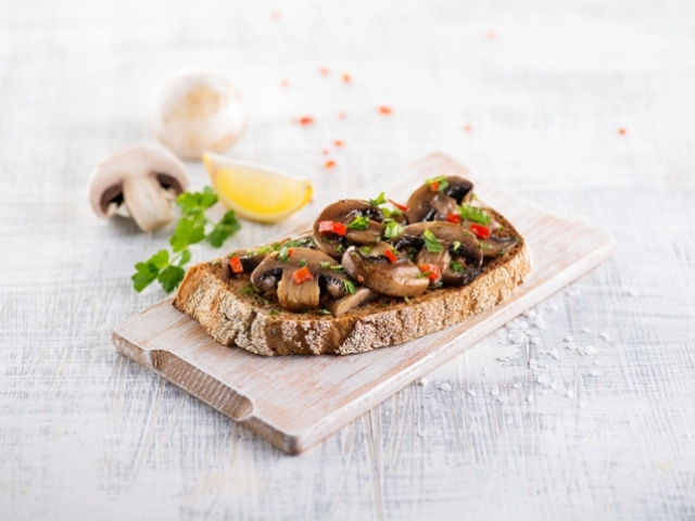 Restovane sampinony a la Jamie Olivier - small