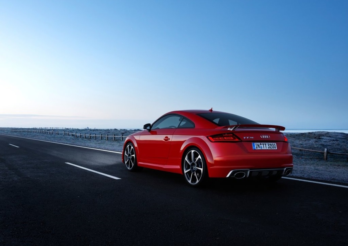 Audi-TT RS Coupe-2017-1024-0d
