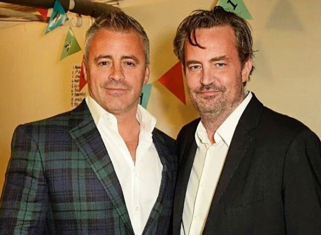 Hereckí kolegovia Matt LeBlanc a Matthew Perry. 