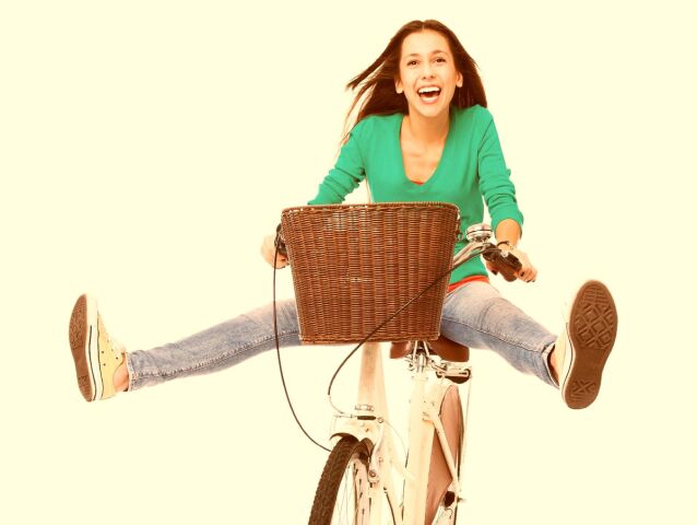 cyklistika, bicykel, úsmev, košík, cyklistka, žena, radosť, veselá