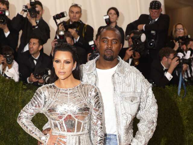Kanye West a jeho manželka Kim Kardashian zastupovali na podujatí značku Balmain. 
