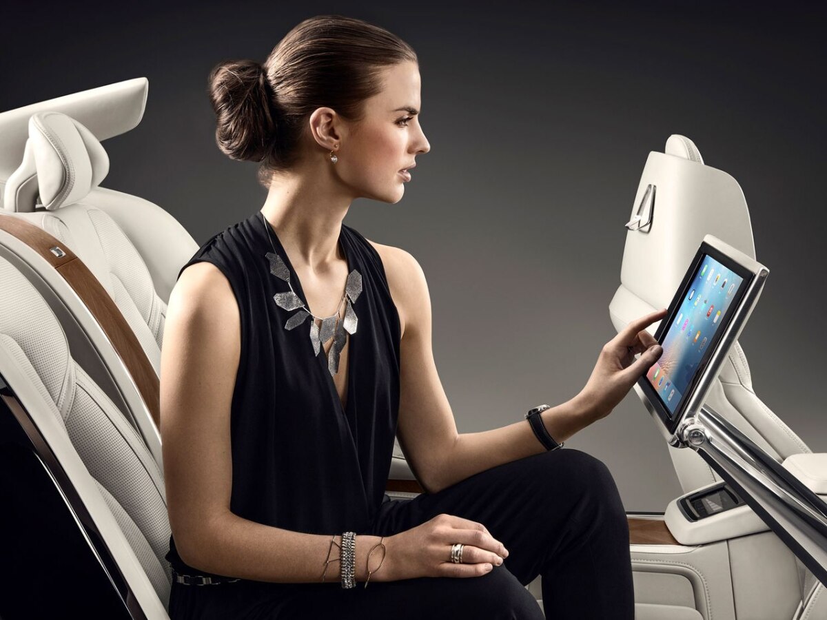 Volvo S90 Excellence Lounge Console Concept - 2016
