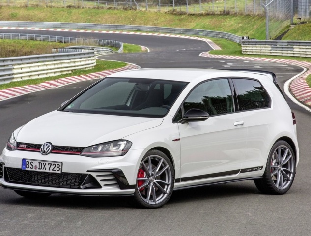 Volkswagen-Golf GTI Clubsport S-2017-1024-01