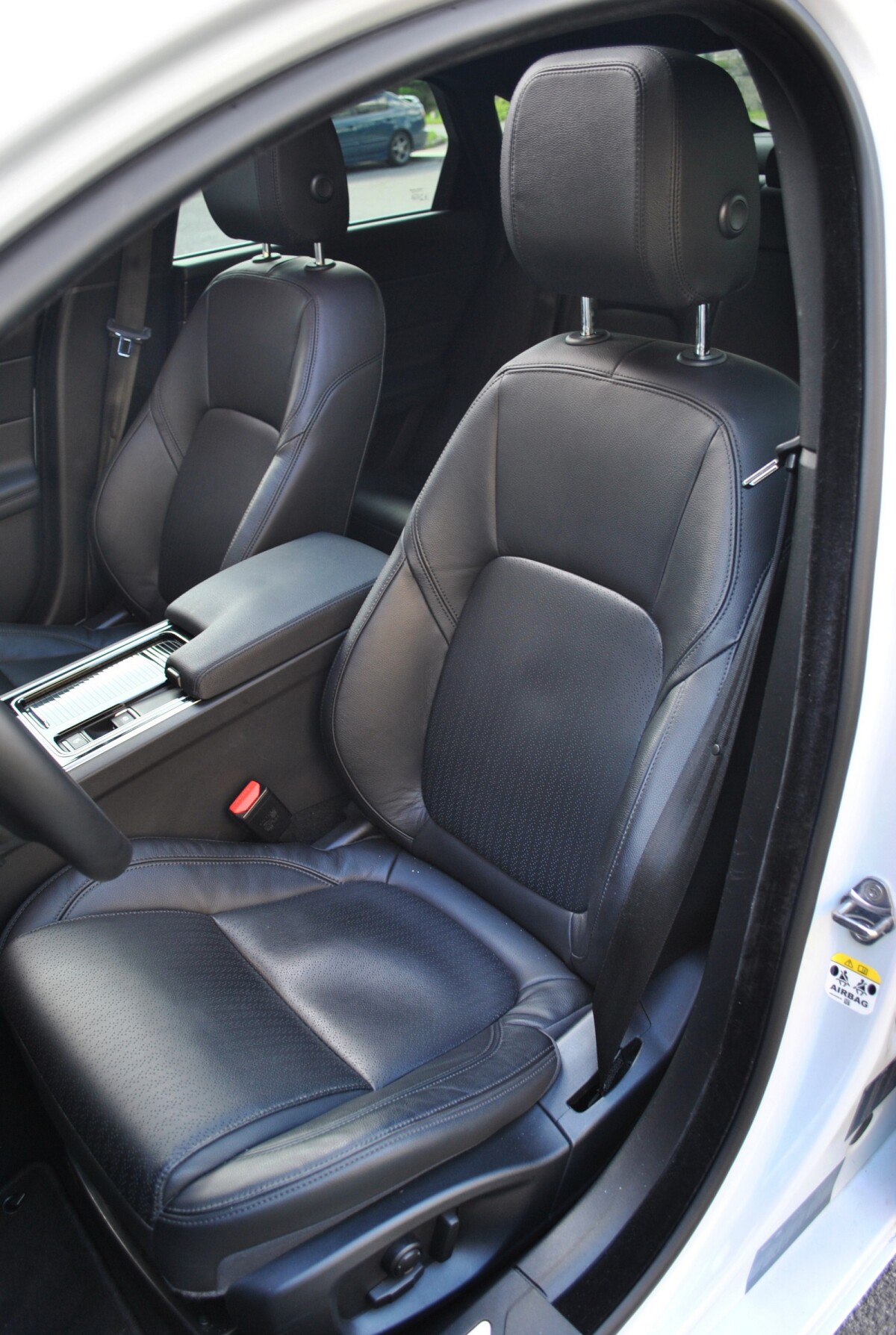 Jaguar XF 20d
