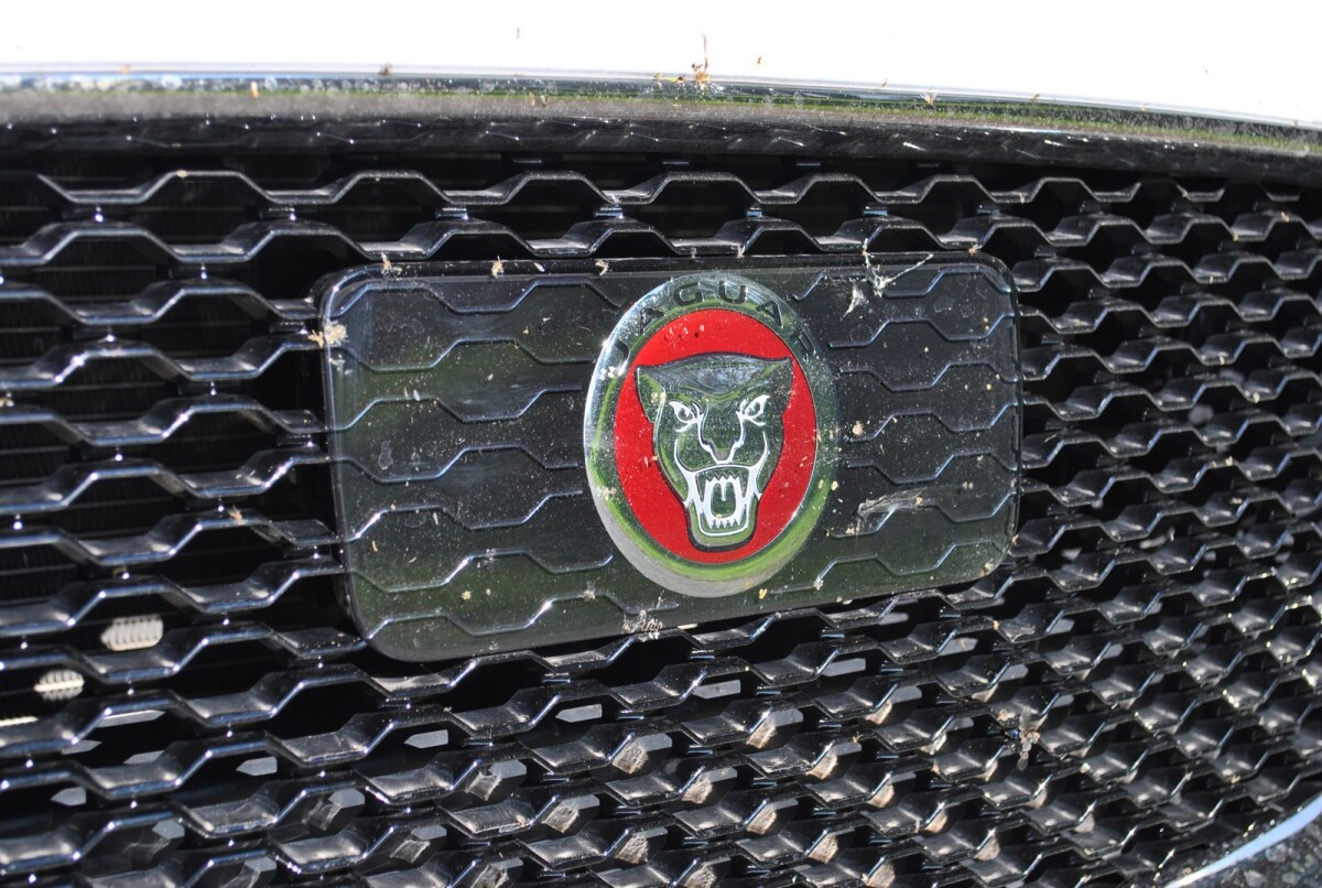 Jaguar XF 20d