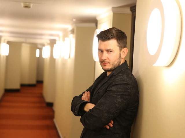 rusky sci-fi autor a novinar Dmitrij Gluchovskij