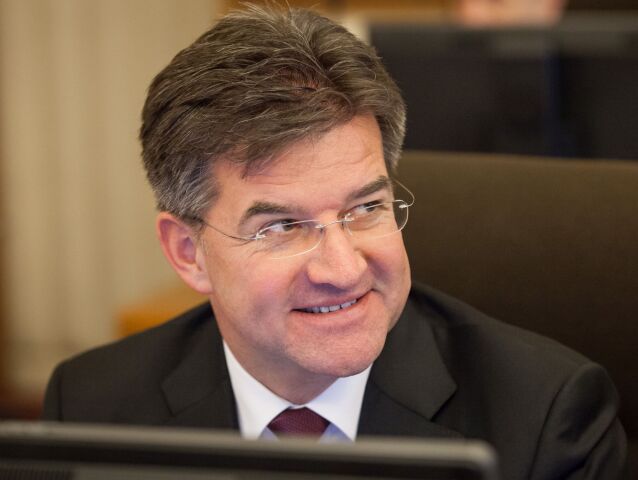 vlada, lajcak