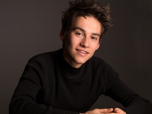 Mladý talentovaný hudobník Jacob Collier.