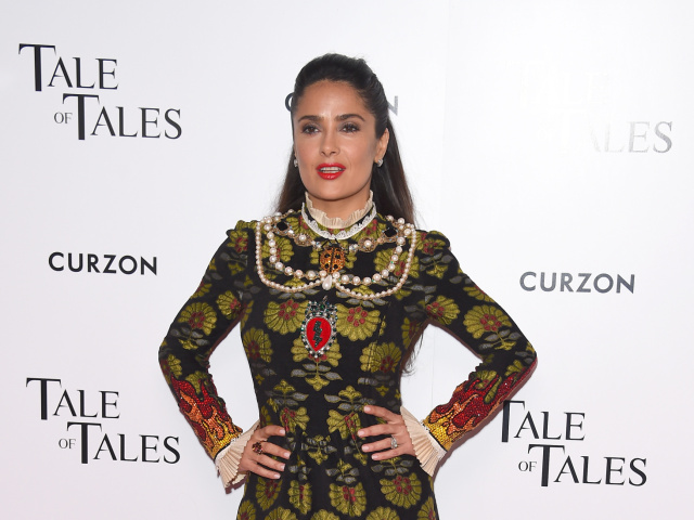 Salma Hayek v kreácii Gucci 