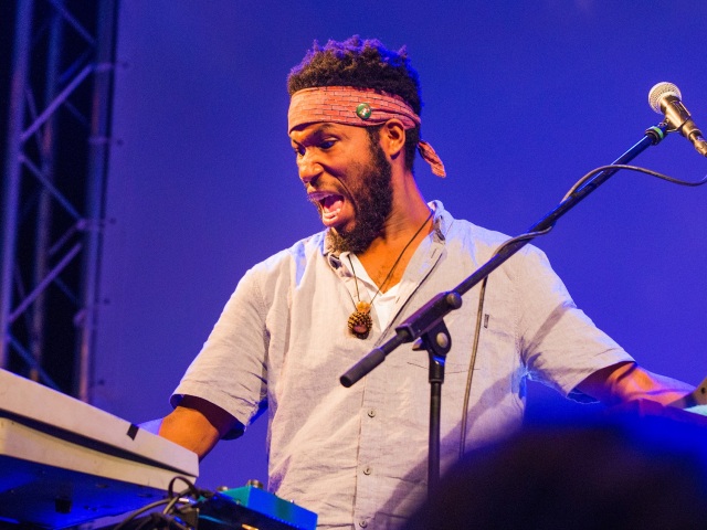 Cory Henry si získal publikum takmer okamžite. Zároveň sľúbil, že sa na Slovensko onedlho vráti.