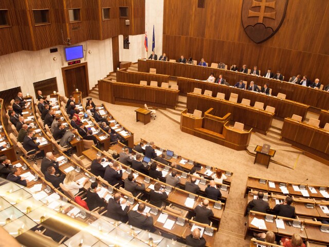 parlament, rokovanie