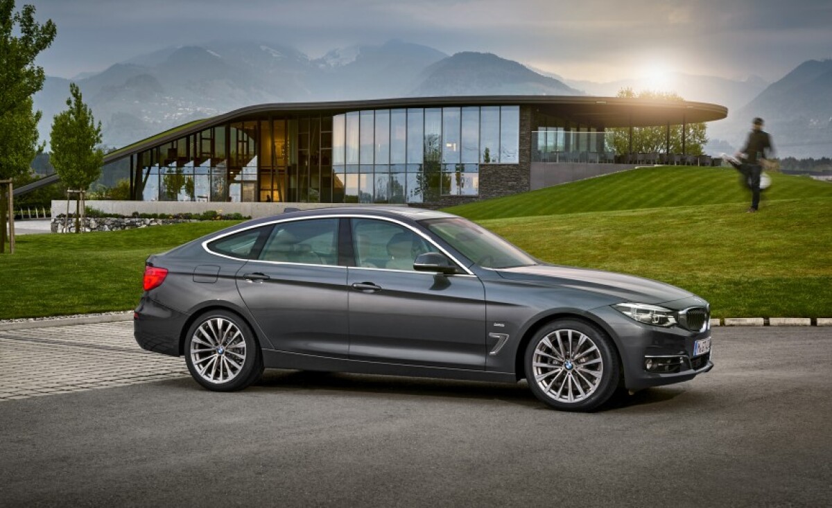 2017-BMW-3-series-GT-1281-876x535