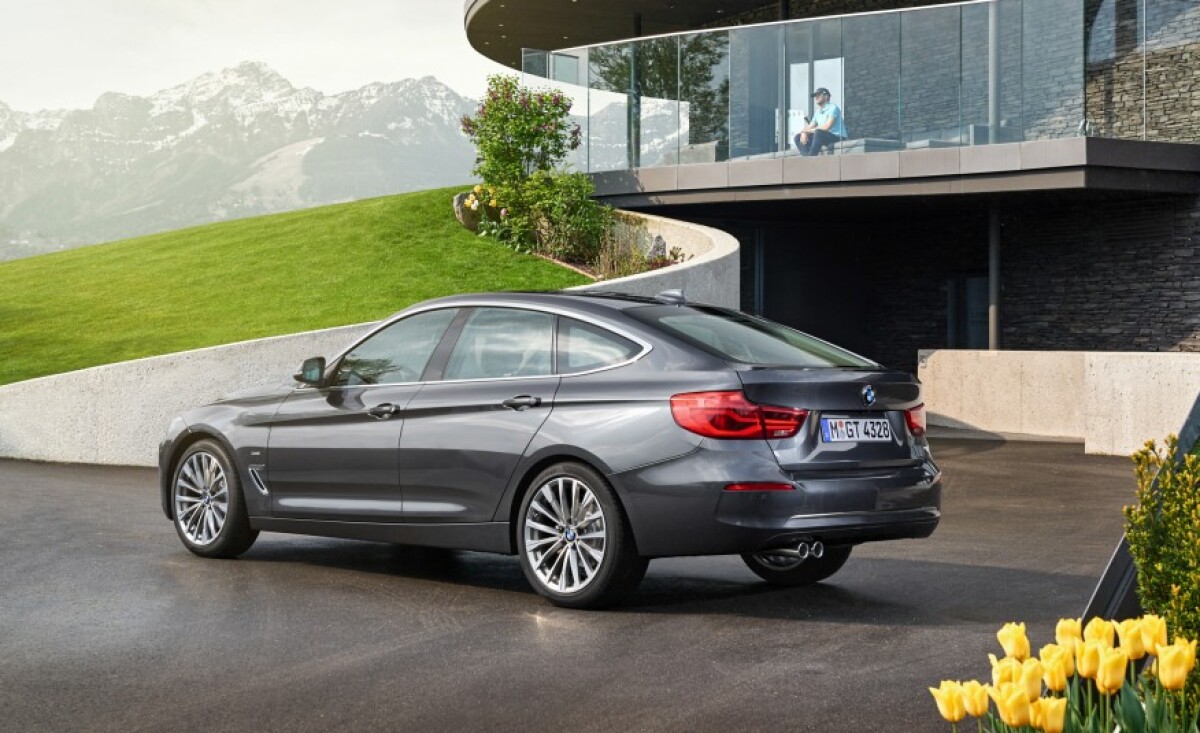 2017-BMW-3-series-GT-1331-876x535