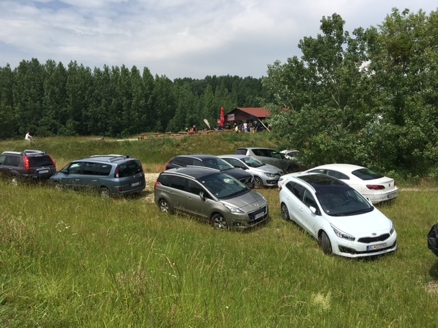 Čunovo, autá