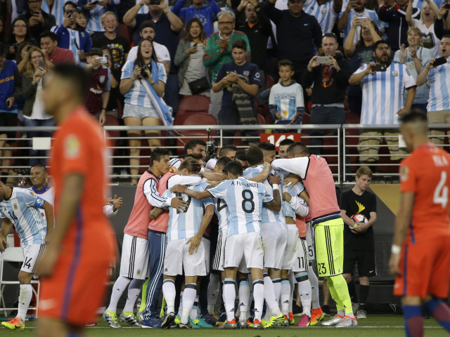 Angel Di María, Argentína, Čile,