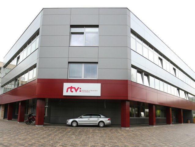 rtvs, slovenská televizia, stv, koncesionarske poplatky