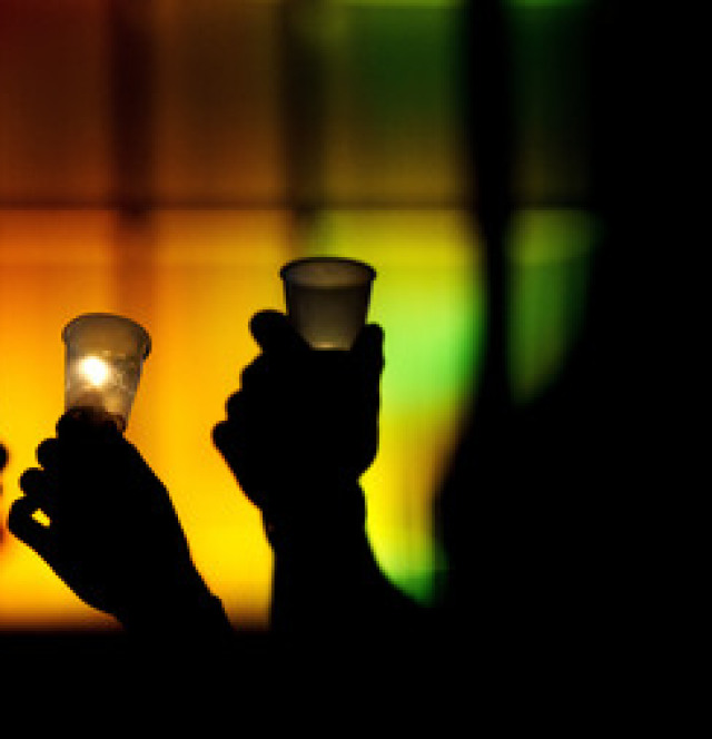 streľba, Orlando, nočný klub, sviečky, pieta, cintorín, LGBT,  Pulse klub, Florida