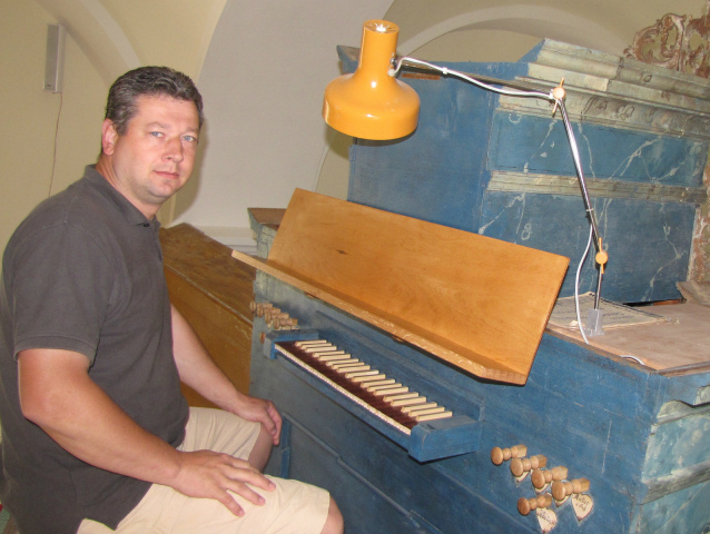 organ, Jaroslav Petro