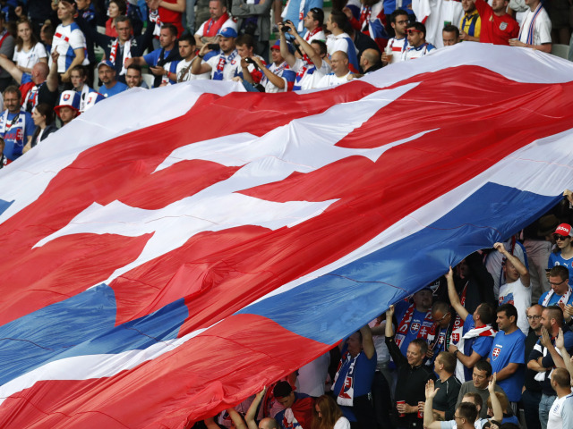 slovenskí fanúšikovia, futbal