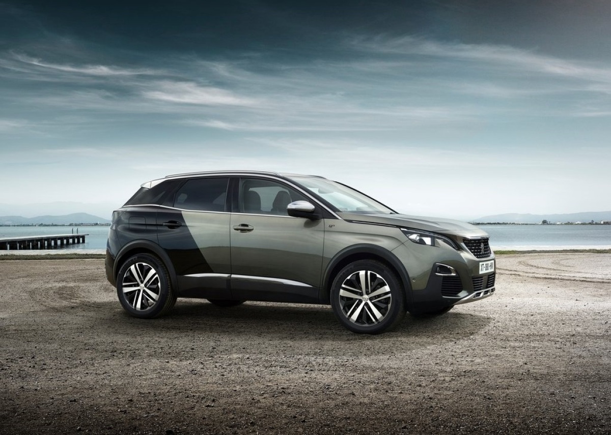 Peugeot-3008 GT-2017-1024-02