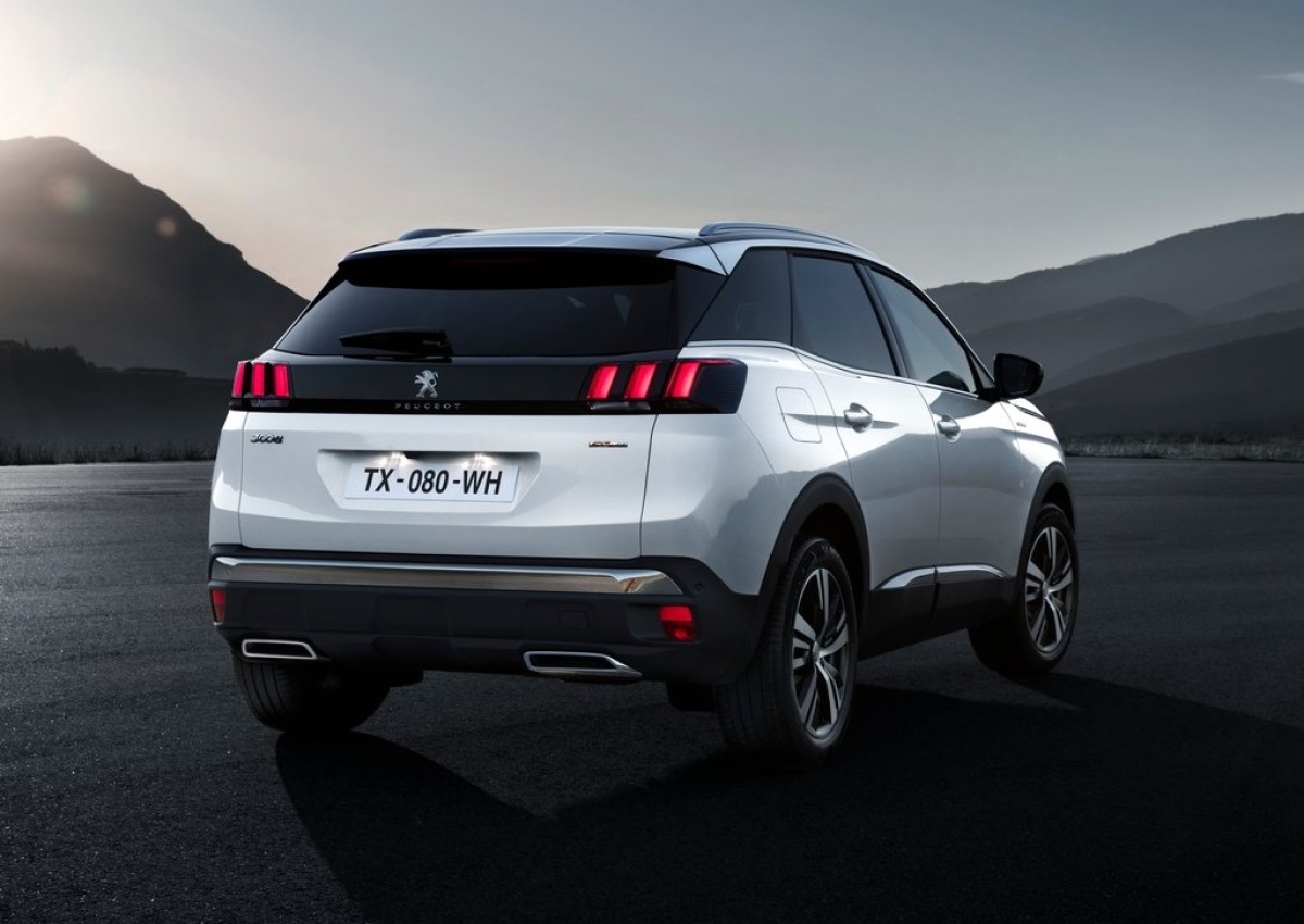 Peugeot-3008 GT-2017-1024-08