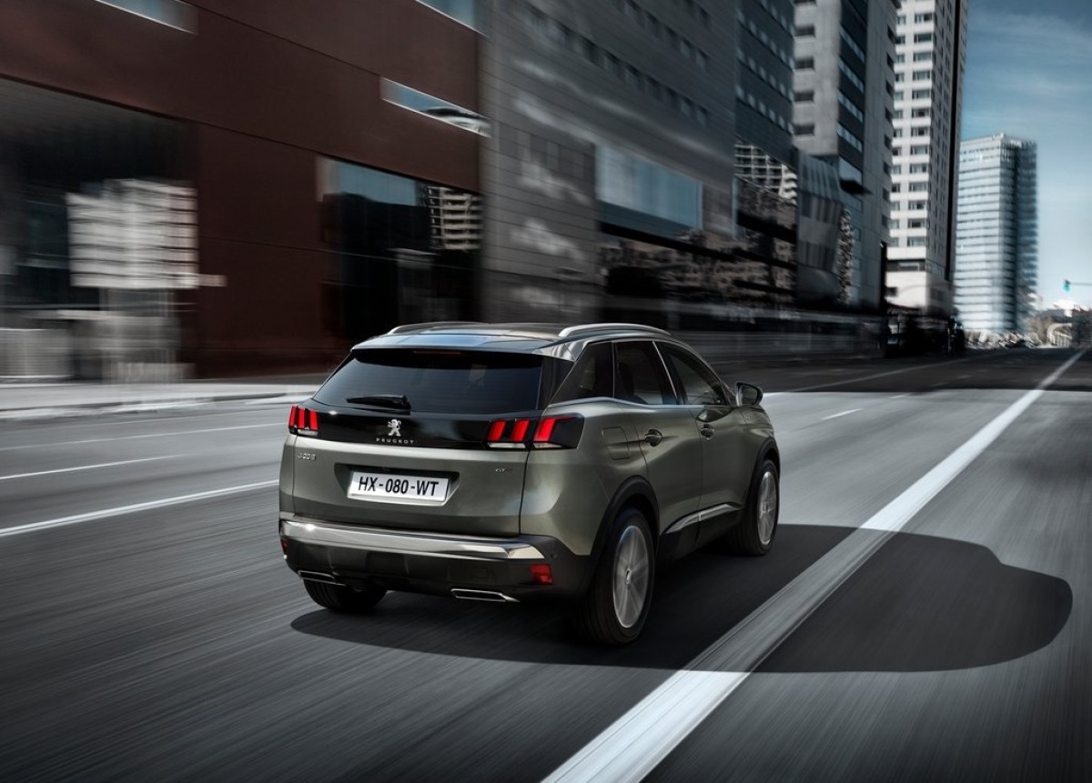 Peugeot-3008 GT-2017-1024-0a
