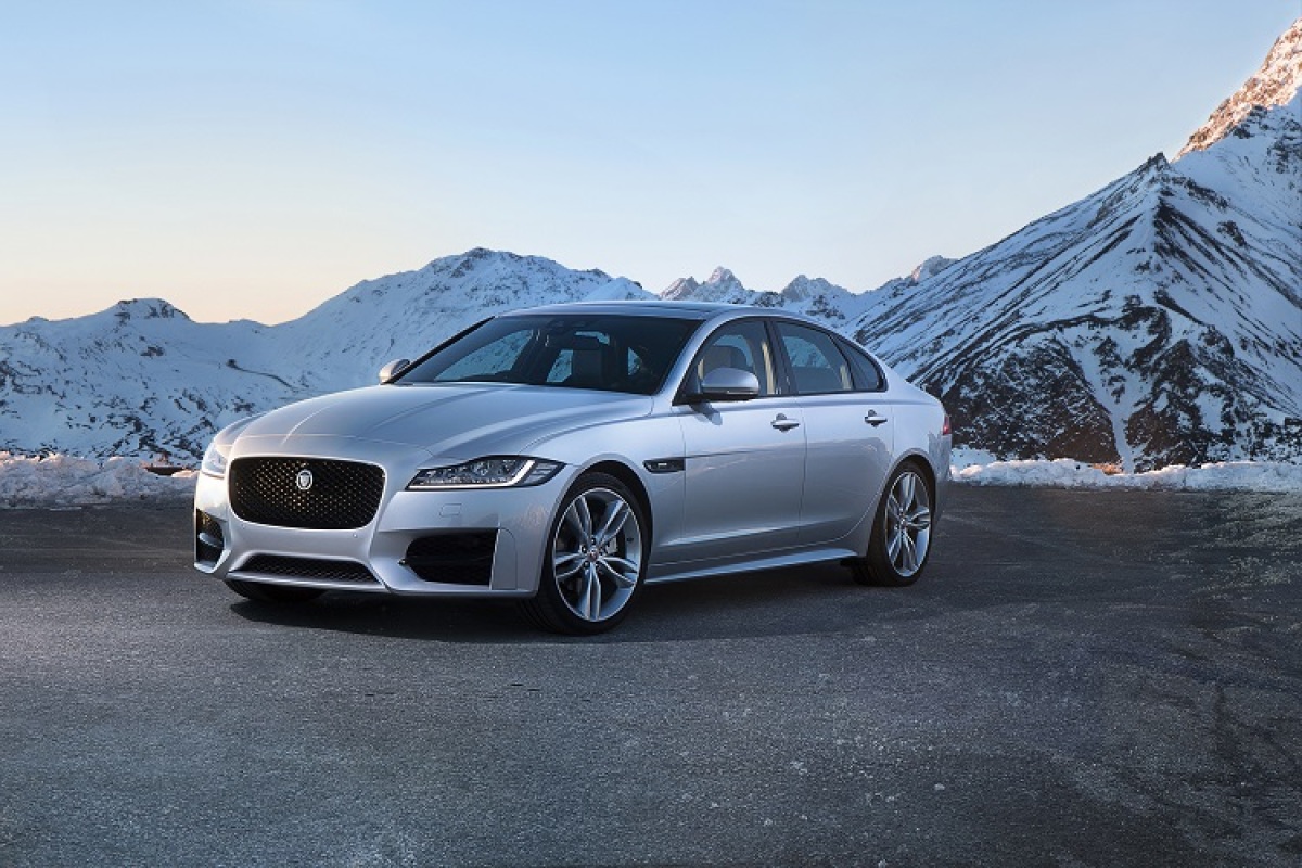 jaguar4 inzercia