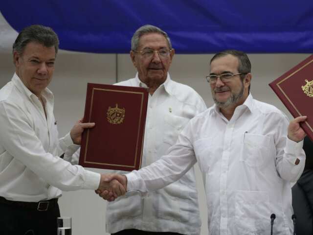 kuba, mier, Juan Manuel Santos, Raul Castro, Timoleon Jimenez