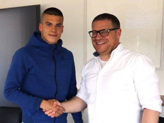 László Bénes, Max Eberl