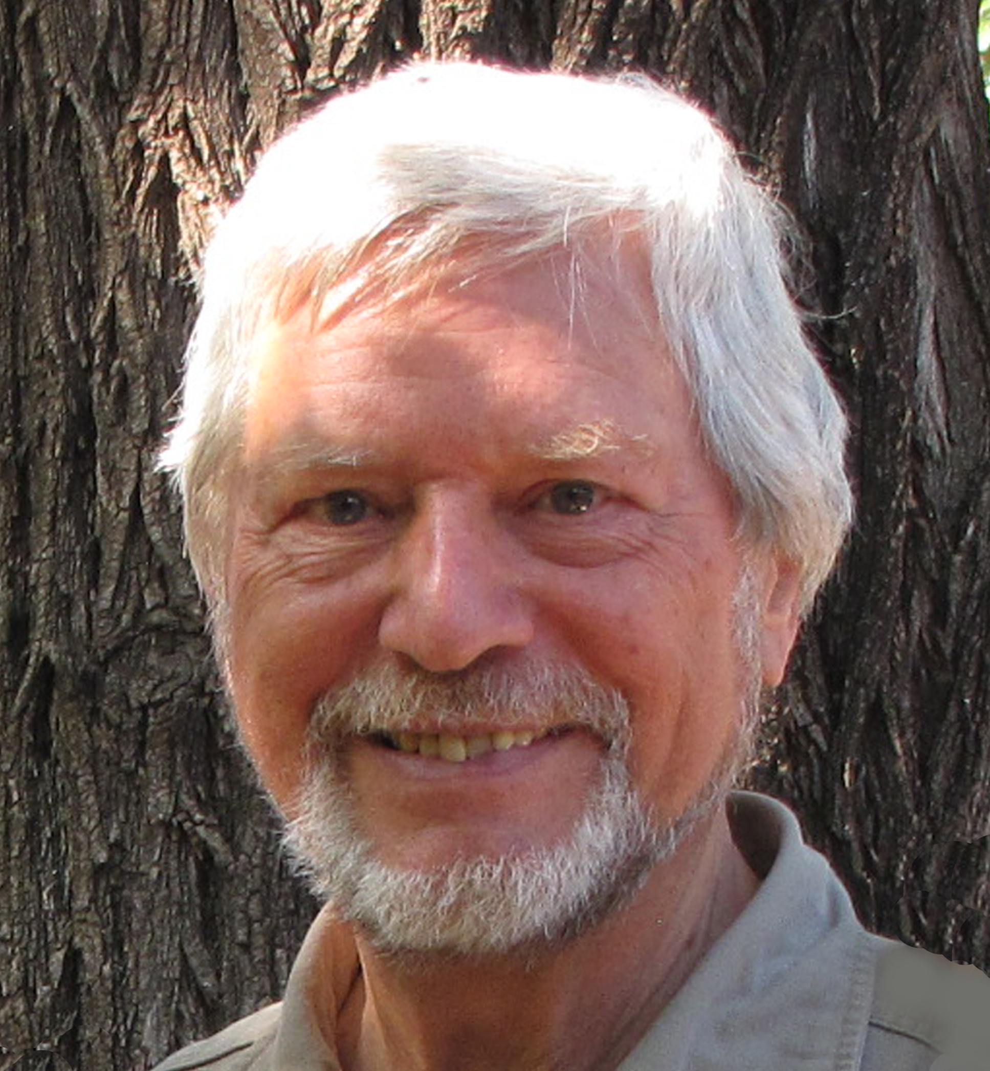 Profesor Gernot Minke, priekopník ekoarchitektúry, ktorý na univerzite v nemeckom Kasseli 38 rokov viedol výskumné laboratórium pre experimentálne stavby.
