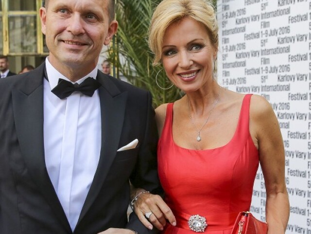 Herečka Kateřina Brožová a jej partner - podnikateľ Jaromír Soukup. 