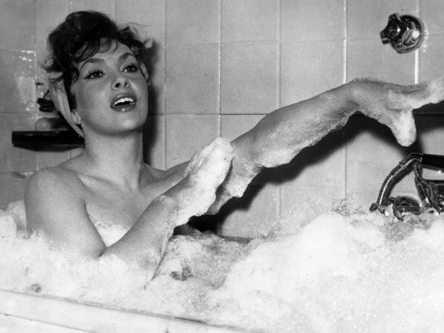 Gina Lollobrigida 85 years