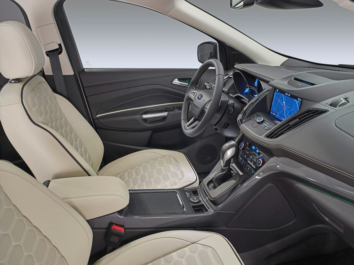 Ford Kuga Vignale - 2016