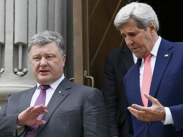 John Kerry, Petro Poroshenko
