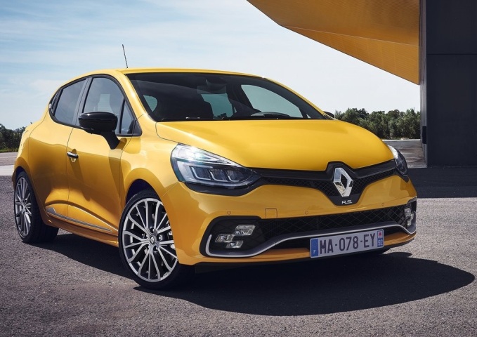 Renault-Clio RS-2017-1024-01