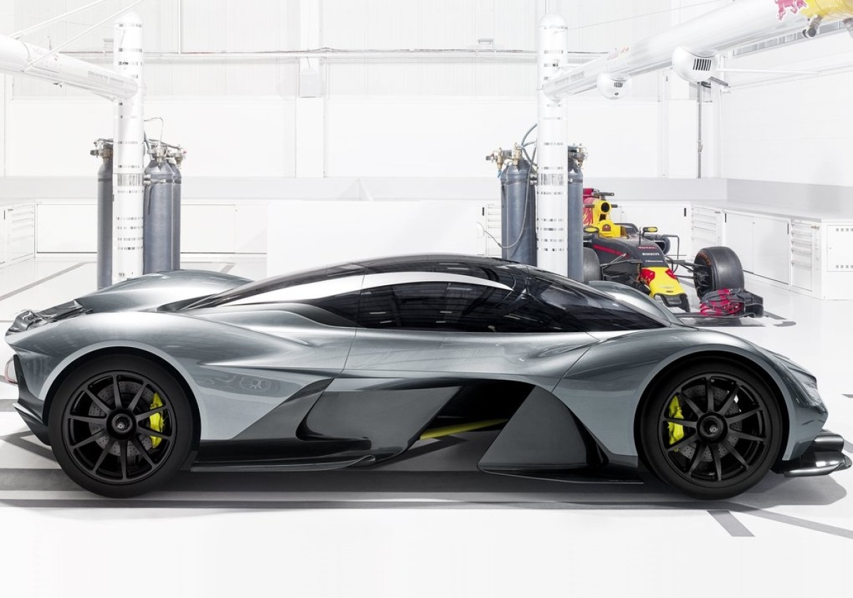 Aston Martin-AM-RB 001-2018-1024-03
